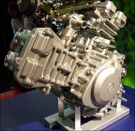 Hyosung GT650V Engine.jpg