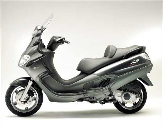 Piaggio X9 Evo 250.jpg