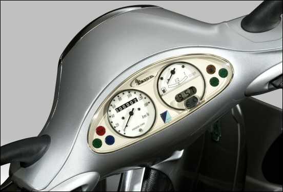 Vespa ET4 150 dash.jpg