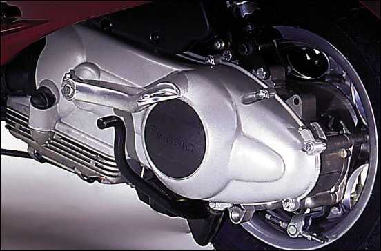 Vespa ET8 LEADER Engine.jpg