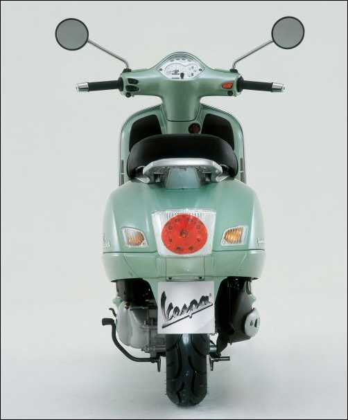 Vespa GT200 02.jpg