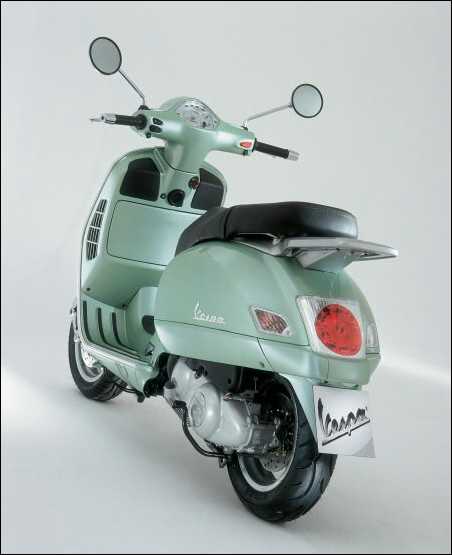 Vespa GT200 09.jpg