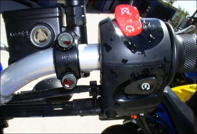 XT660X Supermotard 2005 Switchgear Right.jpg